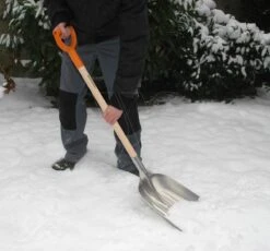Fiskars Graan/ Sneeuwschep Aluminium -Silky || KWB || Spax Verkoop 1001637 3 FISKARS20GRAAN20SNEEUWSCHEP20ALUMINIUM